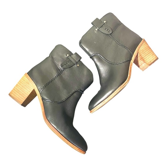 G.H. BASS & CO Sophia Leather Ankle Booties - Picture 1 of 11